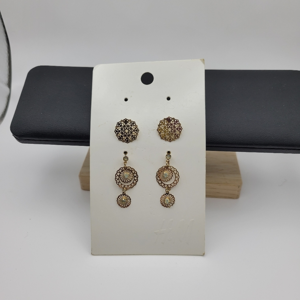 H&M Gold-Toned Earrings Set
